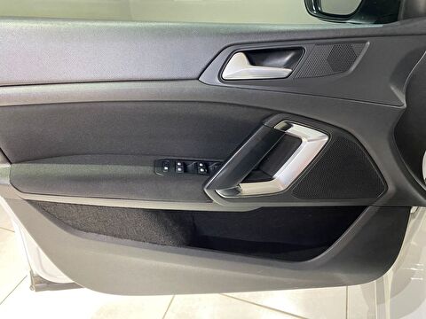 2017 Benzin Manuel Peugeot 308 Beyaz Gürel Tasarım Aksesuar Otomotiv San. Tic. Ltd. Şti.