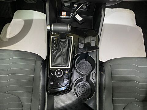 2022 MHEV Otomatik Kia Sportage Turuncu Gürel Tasarım Aksesuar Otomotiv San. Tic. Ltd. Şti.