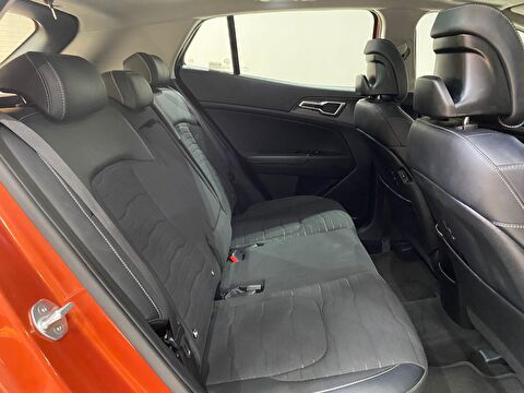 2022 MHEV Otomatik Kia Sportage Turuncu Gürel Tasarım Aksesuar Otomotiv San. Tic. Ltd. Şti.