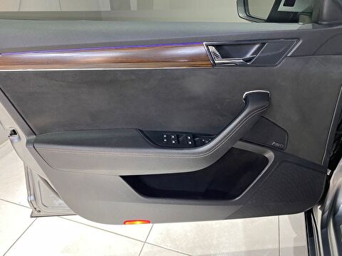 2023 Benzin Otomatik Skoda Superb Gri Gürel Tasarım Aksesuar Otomotiv San. Tic. Ltd. Şti.
