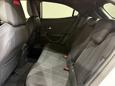 2022 Benzin Otomatik Opel Mokka Beyaz Gürel Tasarım Aksesuar Otomotiv San. Tic. Ltd. Şti.