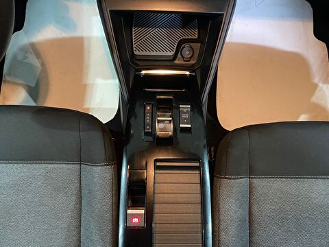 2023 Benzin Otomatik Citroen C4 X Gri Gürel Tasarım Aksesuar Otomotiv San. Tic. Ltd. Şti.