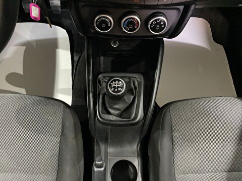 2023 Dizel Manuel Fiat Egea Beyaz Gürel Tasarım Aksesuar Otomotiv San. Tic. Ltd. Şti.