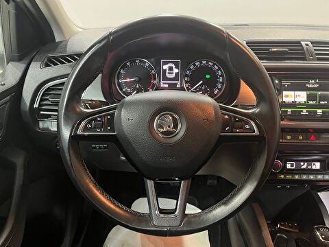 2016 Benzin Otomatik Skoda Fabia Beyaz Gürel Tasarım Aksesuar Otomotiv San. Tic. Ltd. Şti.