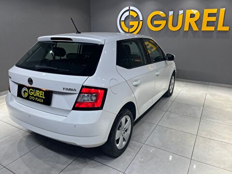 2016 Benzin Otomatik Skoda Fabia Beyaz Gürel Tasarım Aksesuar Otomotiv San. Tic. Ltd. Şti.