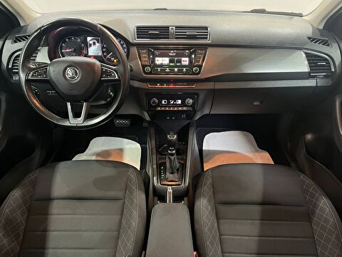 2016 Benzin Otomatik Skoda Fabia Beyaz Gürel Tasarım Aksesuar Otomotiv San. Tic. Ltd. Şti.