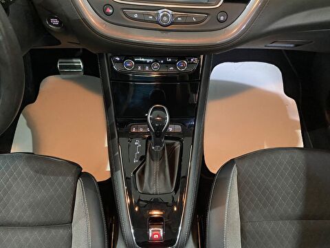 2020 Dizel Otomatik Opel Grandland X Gümüş Gri Gürel Tasarım Aksesuar Otomotiv San. Tic. Ltd. Şti.