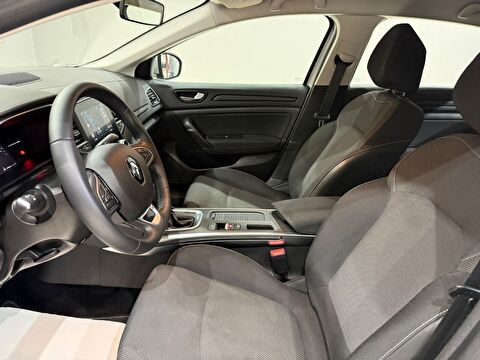 2026 Benzin Otomatik Renault Megane Gri Gürel Tasarım Aksesuar Otomotiv San. Tic. Ltd. Şti.