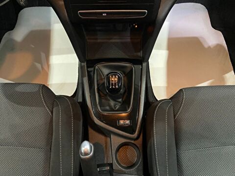 2017 Benzin + LPG Manuel Renault Megane Beyaz Gürel Tasarım Aksesuar Otomotiv San. Tic. Ltd. Şti.