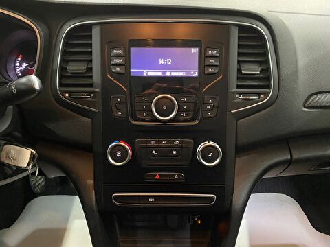 2017 Benzin + LPG Manuel Renault Megane Beyaz Gürel Tasarım Aksesuar Otomotiv San. Tic. Ltd. Şti.