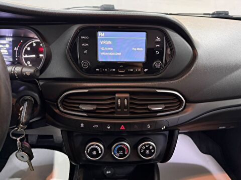 2023 Dizel Manuel Fiat Egea Beyaz Gürel Tasarım Aksesuar Otomotiv San. Tic. Ltd. Şti.