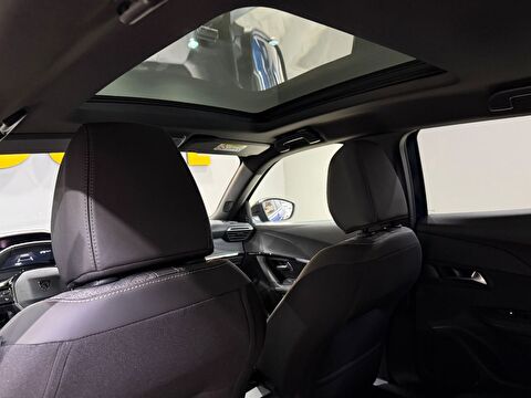2025 Benzin Otomatik Peugeot 2008 Mavi Gürel Tasarım Aksesuar Otomotiv San. Tic. Ltd. Şti.
