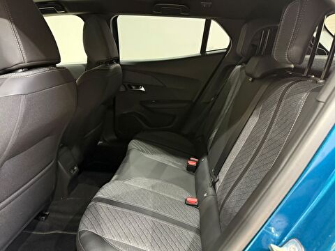 2025 Benzin Otomatik Peugeot 2008 Mavi Gürel Tasarım Aksesuar Otomotiv San. Tic. Ltd. Şti.