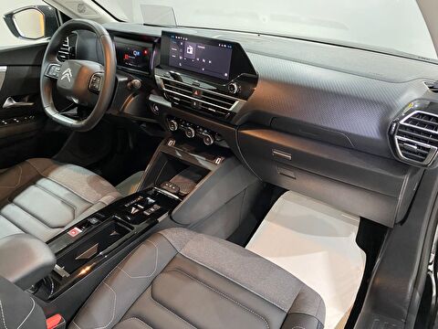 2024 Benzin Otomatik Citroen C4 X Siyah Gürel Tasarım Aksesuar Otomotiv San. Tic. Ltd. Şti.