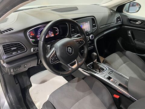 2024 Benzin Otomatik Renault Megane Gümüş Gri Gürel Tasarım Aksesuar Otomotiv San. Tic. Ltd. Şti.