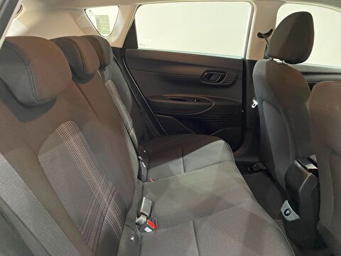 2025 Benzin Otomatik Hyundai Bayon Beyaz Gürel Tasarım Aksesuar Otomotiv San. Tic. Ltd. Şti.