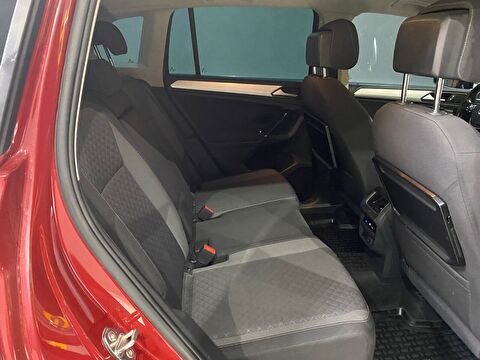 2016 Benzin Otomatik Volkswagen Tiguan Kırmızı Gürel Tasarım Aksesuar Otomotiv San. Tic. Ltd. Şti.