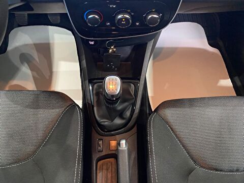 2020 Benzin Manuel Renault Clio Beyaz Gürel Tasarım Aksesuar Otomotiv San. Tic. Ltd. Şti.