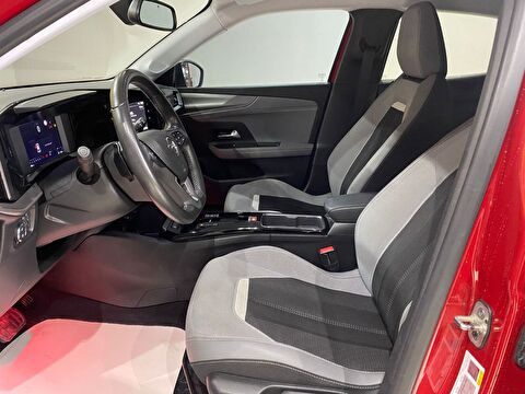 2021 Benzin Otomatik Opel Mokka Kırmızı Gürel Tasarım Aksesuar Otomotiv San. Tic. Ltd. Şti.