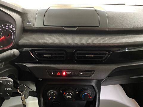 2022 Benzin Manuel Renault Taliant Beyaz Gürel Tasarım Aksesuar Otomotiv San. Tic. Ltd. Şti.