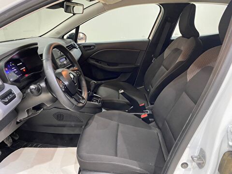 2023 Benzin Manuel Renault Clio Beyaz Gürel Tasarım Aksesuar Otomotiv San. Tic. Ltd. Şti.