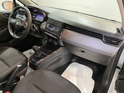 2023 Benzin Manuel Renault Clio Beyaz Gürel Tasarım Aksesuar Otomotiv San. Tic. Ltd. Şti.