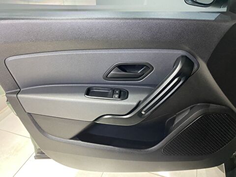 2023 Dizel Manuel Dacia Duster Yeşil Gürel Tasarım Aksesuar Otomotiv San. Tic. Ltd. Şti.