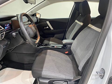 2024 Benzin Otomatik Citroen C4 X Beyaz Gürel Tasarım Aksesuar Otomotiv San. Tic. Ltd. Şti.