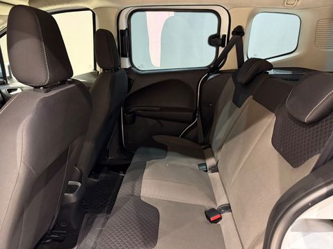 2021 Dizel Manuel Ford Tourneo Courier Beyaz Gürel Tasarım Aksesuar Otomotiv San. Tic. Ltd. Şti.