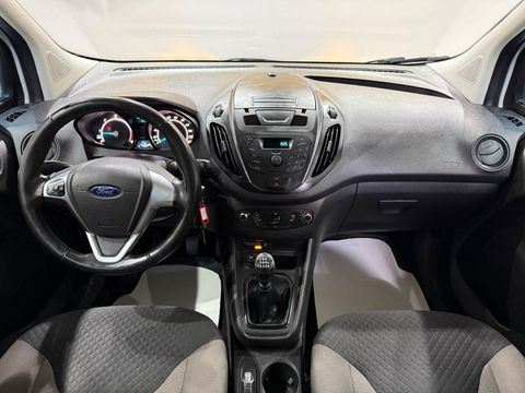 2021 Dizel Manuel Ford Tourneo Courier Beyaz Gürel Tasarım Aksesuar Otomotiv San. Tic. Ltd. Şti.