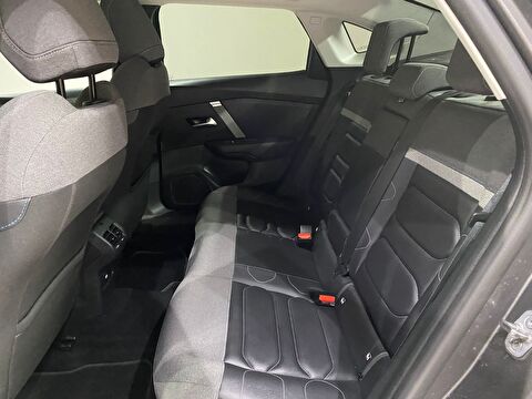 2024 Benzin Otomatik Citroen C4 X Gri Gürel Tasarım Aksesuar Otomotiv San. Tic. Ltd. Şti.