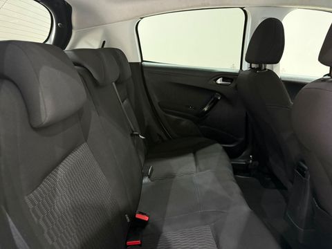 2020 Dizel Manuel Peugeot 208 Beyaz Gürel Tasarım Aksesuar Otomotiv San. Tic. Ltd. Şti.