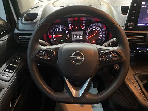 2022 Dizel Manuel Opel Combo Beyaz Gürel Tasarım Aksesuar Otomotiv San. Tic. Ltd. Şti.