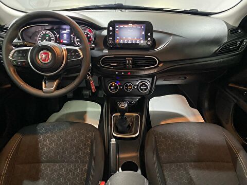 2022 Benzin Manuel Fiat Egea Gri Gürel Tasarım Aksesuar Otomotiv San. Tic. Ltd. Şti.
