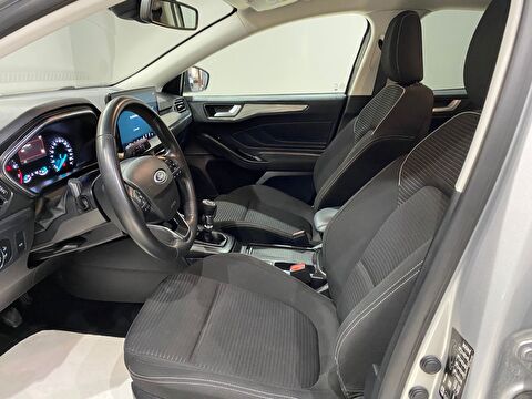 2023 Benzin Manuel Ford Focus Gümüş Gri Gürel Tasarım Aksesuar Otomotiv San. Tic. Ltd. Şti.