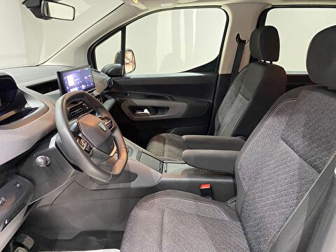 2026 Dizel Otomatik Peugeot Rifter Gri Gürel Tasarım Aksesuar Otomotiv San. Tic. Ltd. Şti.