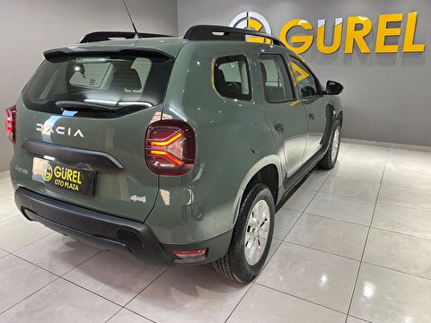 2023 Benzin Manuel Dacia Duster Yeşil Gürel Tasarım Aksesuar Otomotiv San. Tic. Ltd. Şti.