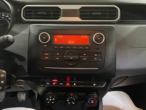 2023 Benzin Manuel Dacia Duster Yeşil Gürel Tasarım Aksesuar Otomotiv San. Tic. Ltd. Şti.