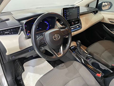 2021 Benzin Otomatik Toyota Corolla Gümüş Gri Gürel Tasarım Aksesuar Otomotiv San. Tic. Ltd. Şti.