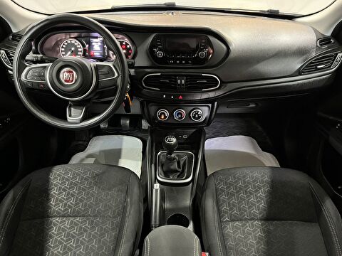 2022 Benzin Manuel Fiat Egea Beyaz Gürel Tasarım Aksesuar Otomotiv San. Tic. Ltd. Şti.