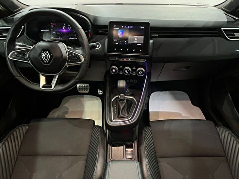 2024 Benzin Otomatik Renault Clio Kırmızı Gürel Tasarım Aksesuar Otomotiv San. Tic. Ltd. Şti.
