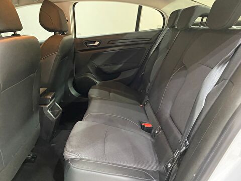 2021 Benzin Otomatik Renault Megane Beyaz Gürel Tasarım Aksesuar Otomotiv San. Tic. Ltd. Şti.