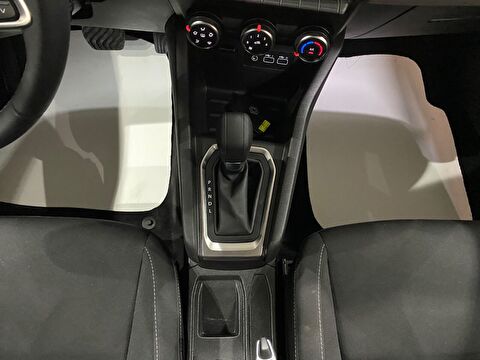 2026 Benzin Otomatik Renault Clio Gri Gürel Tasarım Aksesuar Otomotiv San. Tic. Ltd. Şti.
