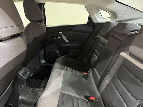 2024 Benzin Otomatik Citroen C4 X Gri Gürel Tasarım Aksesuar Otomotiv San. Tic. Ltd. Şti.