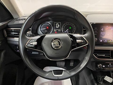 2023 Benzin Otomatik Skoda Scala Gümüş Gri Gürel Tasarım Aksesuar Otomotiv San. Tic. Ltd. Şti.