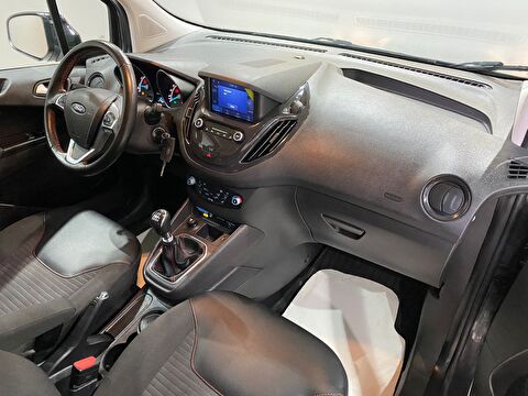 2022 Benzin Manuel Ford Tourneo Courier Gri Gürel Tasarım Aksesuar Otomotiv San. Tic. Ltd. Şti.