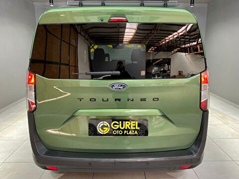 2025 Dizel Manuel Ford Tourneo Courier Yeşil Gürel Tasarım Aksesuar Otomotiv San. Tic. Ltd. Şti.