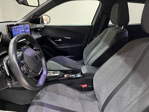 2024 Benzin Otomatik Peugeot 2008 Gri Gürel Tasarım Aksesuar Otomotiv San. Tic. Ltd. Şti.