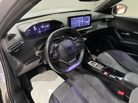 2024 Benzin Otomatik Peugeot 2008 Gri Gürel Tasarım Aksesuar Otomotiv San. Tic. Ltd. Şti.