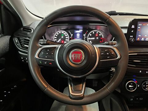 2021 Benzin Manuel Fiat Egea Kırmızı Gürel Tasarım Aksesuar Otomotiv San. Tic. Ltd. Şti.